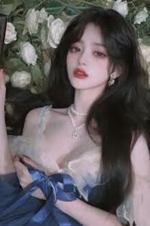 Nữ Hoàng Khẩu Chiến